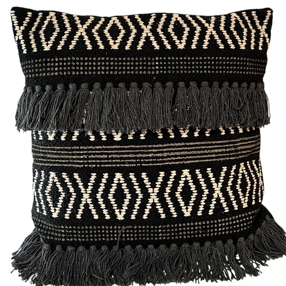 Boho Tribal Print Tassel Decorative Accent Pillow - Picture 1 of 4